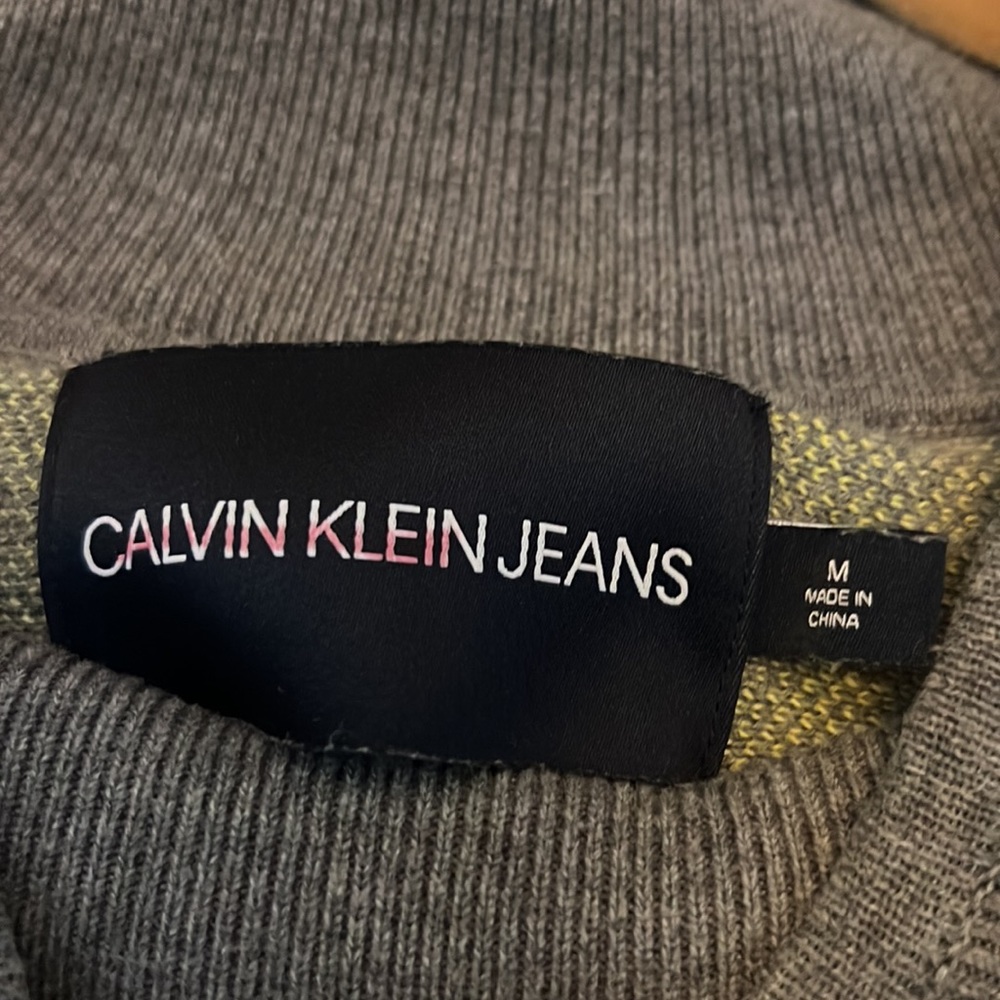 Calvin Klein logo pullover - Picture 5 of 8